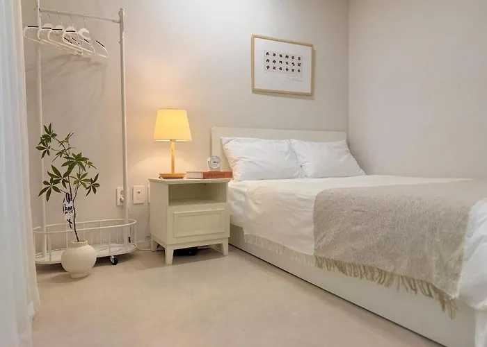 New Open!! Hong Dae Cozy 2 House * Seoul