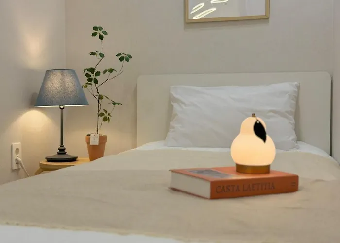 Apartment New Open!! Hong Dae Cozy 2 House Seoul